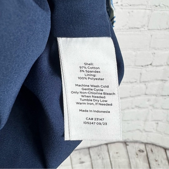 Talbots Blue Two Toned Floral Print Straight Skirt Size 4 - Picture 6 of 6